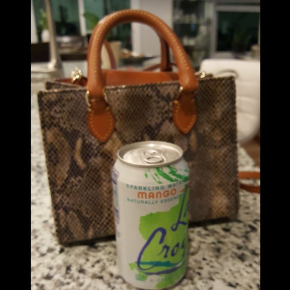 Med Dooney & Bourke - Picture 2 of 5